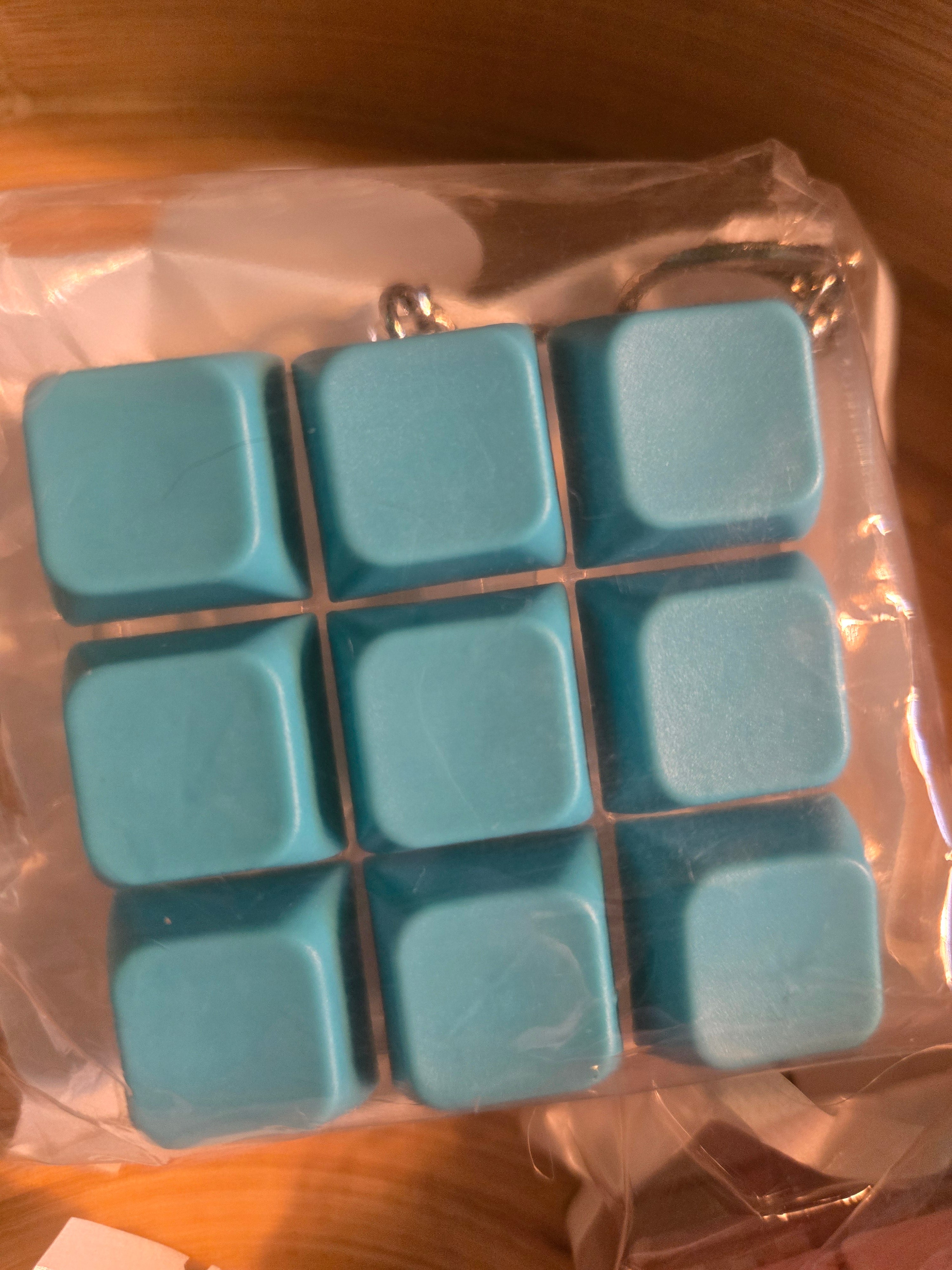 3x3 mechanical clicker fidget